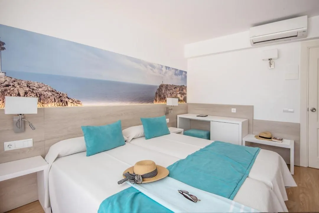 Hostal Es Pi - Emar Hotels Playa Migjorn