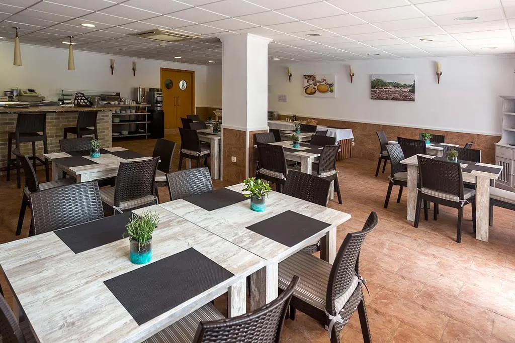 ***  Hostal Es Pi - Emar Hotels Playa Migjorn Spanje