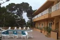 Hostal Es Pi - Emar Hotels Playa Migjorn