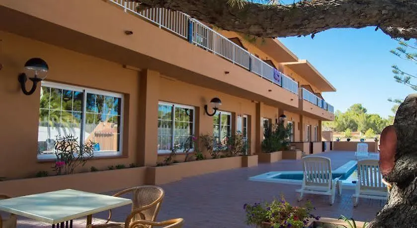 Hostal Es Pi - Emar Hotels Playa Migjorn