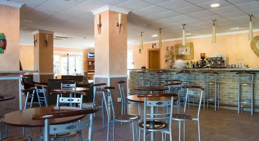 Hostal Es Pi - Emar Hotels Playa Migjorn