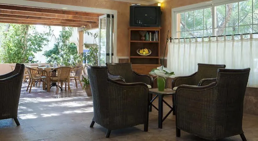 Hostal Es Pi - Formentera Vacaciones Playa de Migjorn 3*,