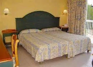 Hostal Es Pi - Emar Hotels Playa Migjorn Spain