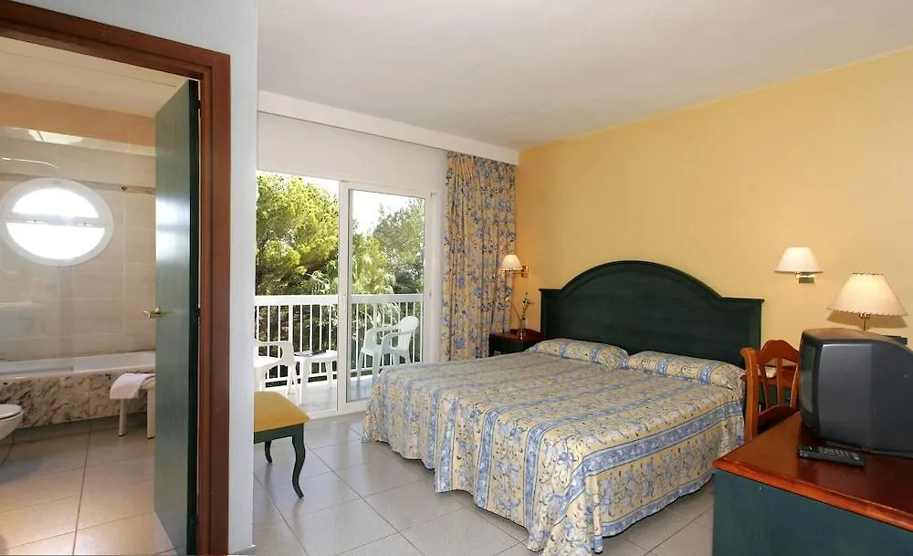 Hostal Es Pi - Emar Hotels Playa Migjorn